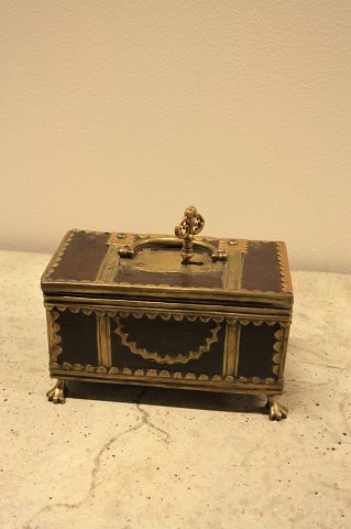Iron
Box
Ca.  1750