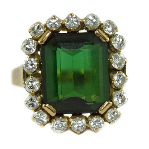 A. Michelsen; Tourmaline and diamond ring of 18k gold