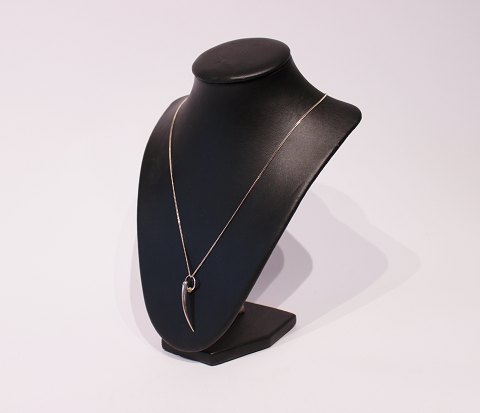 Necklase in 925 sterling silver and pendant by Georg Jensen, #451 also of 925 
sterling.
5000m2 showroom.