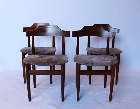 Set of four dining chairs in rosewood and grey fabric by Hans Olsen from the 
1960s.
5000m2 showroom.
