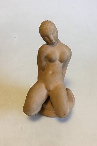 Kähler terracotta Figurine by Kai Nielsen "Princess on the Pea" No 82