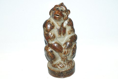 Royal Copenhagen Stoneware Figure, sitting monkey
design Knud Kyhn.
Dek. nr.21633
