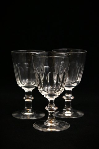Old Chr. d.8 port wine glasses from Holmegaard - Denmark.
H: 11cm. Dia.: 5.5cm.