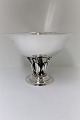 Lundin Antique 
presents: 
Georg 
Jensen
Sterling (925)
silver bowl on 
foot
Design; Johan 
Rohde
Model 196