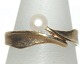 Antik Huset 
presents: 
Gold ring 
with pearl 8 
carat gold
Size: 57