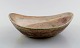 L'Art presents: 
Lucie Rie 
(b. 1902, d. 
1995), 
Austrian-born 
British 
ceramist. Large 
modernist 
unique bowl in 
...