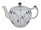 Antik K 
presents: 
Blue 
Fluted Plain
Small tea pot