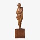Roxy Klassik 
presents: 
Edith 
Willumsen
Figure of 
woman in carved 
wood. Signed 
Edith Willumsen 
1914.
1 pc. in ...