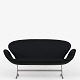 Roxy Klassik 
presents: 
Arne 
Jacobsen / 
Fritz Hansen
AJ 3321 - 
Reupholstered 
Swan sofa in 
black 'Savanne' 
semi ...
