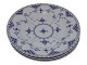 Antik K 
presents: 
Blue 
Fluted Full 
Lace
Small dinner 
plates 23.5 cm. 
#1085