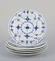 L'Art presents: 
Royal 
Copenhagen Blue 
Fluted Plain. 
Six plates.