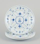 L'Art presents: 
Bing & 
Grøndahl, 
Denmark.
A set of three 
Blue Fluted 
plates in 
hotel/restaurant 
porcelain.