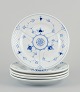 L'Art presents: 
Bing & 
Grøndahl, 
Denmark.
A set of five 
Blue Fluted 
dinner plates 
in 
hotel/restaurant 
porcelain.