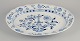 L'Art presents: 
Meissen, 
Germany.
Very large 
Blue Onion 
pattern serving 
platter.