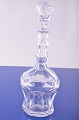 Klits Antik 
presents: 
Lalaing 
Glass decanter 
with a little 
glass plague