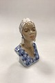 Danam Antik 
presents: 
Dahl 
Jensen Figurine 
No. 1211 - Bust 
of African 
Woman