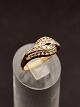 Middelfart 
Antik presents: 
14 carat 
gold ring size 
57 with several 
diamonds