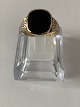 Antik Huset 
presents: 
Men's ring 
in 8 carat 
gold, stamped 
333, with black 
onyx.
Str. 60