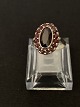 Antik Huset 
presents: 
Women's 
ring in silver 
with garnets
Stamped 830S
Size 58