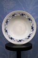 K&Co. presents: 
Royal 
Copenhagen Blue 
Rose deep 
plate. Dia.: 
23cm.
RC# 408/8106.
Before 1923...