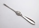 Lundin Antique 
presents: 
Cohr. 
Silver cutlery 
(830). Saxon 
flower. Lobster 
fork. Length 18 
cm.