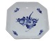 Antik K 
presents: 
Blue 
Flower Braided
Small square 
dish 12.7 cm.