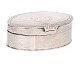 Aabenraa 
Antikvitetshandel 
presents: 
Silver 
snuff box by 
Hiller, 
Løgumkloster, 
Denmark dated 
1811. H: 2,7cm. 
L: ...