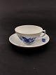 Middelfart 
Antik presents: 
Royal 
Copenhagen Blue 
Flower braided 
tea cup 10/8049