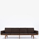 Roxy Klassik 
presents: 
Hans J. 
Wegner / GETAMA
GE 236/4 - 4 
seater sofa in 
teak with 
cushions in 
original ...