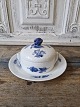 Karstens Antik 
presents: 
Royal 
Copenhagen Blue 
Flower butter 
dish on saucer 
no. 8076