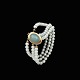 Bestik.dk 
presents: 
Paul Asger 
Larsen. 
Three-strand 
Pearl Bracelet 
with 14k Gold 
Lock with Jade.