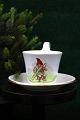 K&Co. presents: 
Old 
high-handled 
Christmas cups 
from Bing & 
Grondahl 
with Christmas 
motifs...