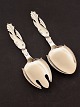 Middelfart 
Antik presents: 
Silver 
handmade fish 
serving set