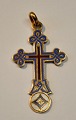 Pegasus – Kunst 
- Antik - 
Design 
presents: 
14 carat 
Russian 
Orthodox gold 
cross with 
enamel, 
19th/20th 
century.