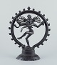 L'Art presents: 
Hindu 
bronze 
sculpture of 
Shiva.