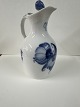 Stentoft Antik 
presents: 
Royal 
Copenhagen blue 
flower braid 
Vineddike 
bottle no 
1-8196