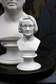 K&Co. presents: 
Antique 
Royal 
Copenhagen, 
small bust in 
bisquit by the 
Danish sculptor 
Bertel 
Thorvaldsen...