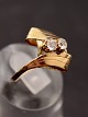 Middelfart 
Antik presents: 
14 carat 
gold ring with 
2 zircons