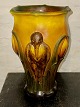 Reutemann Antik 
presents: 
P. Ipsens 
Enke: large 
stork decorated 
vase