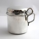 Lundin Antique 
presents: 
Kay 
Bojesen. 
Sterling jam 
jar with spoon 
(925). Gilded 
inside. Height 
8 cm. Diameter 
7 cm