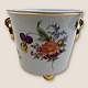 Moster Olga - 
Antik og Design 
presents: 
Flowerpot
With floral 
motif
*175Kr