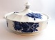 Lundin Antique 
presents: 
Royal 
Copenhagen. 
Blue flower. 
Round lidded 
dish. Model 
8535. Diameter 
22 cm. Produced 
...