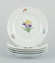 L'Art presents: 
Meissen, a 
set of five 
porcelain 
dinner plates.