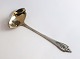 Lundin Antique 
presents: 
Georg 
Jensen. 
Sterling (925). 
Akkeleje. Cream 
spoon. Length 
15 cm.