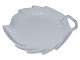 Antik K 
presents: 
White 
curved
Dish with 
handle 23.2 cm. 
from 1898-1923