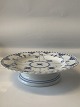 Antik Huset 
presents: 
Blue 
Fluted Full 
Lace Cake Dish 
on Low Foot.
Dimensions: Ø 
23 X H 5.5 cm.