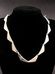 Middelfart 
Antik presents: 
Georg 
Jensen Hans 
Hansen peak 
sterling silver 
necklace