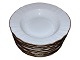 Antik K 
presents: 
White 
curved with 
gold edge
Large soup 
plate 24.7 cm.