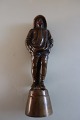 ViKaLi 
presents: 
An old 
figure, he is 
perhaps an 
angler, made of 
brass
H: 13cm
W: 16,5cm
Heavy
In a very ...