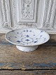 Karstens Antik 
presents: 

B&G Blue 
fluted bowl no. 
206